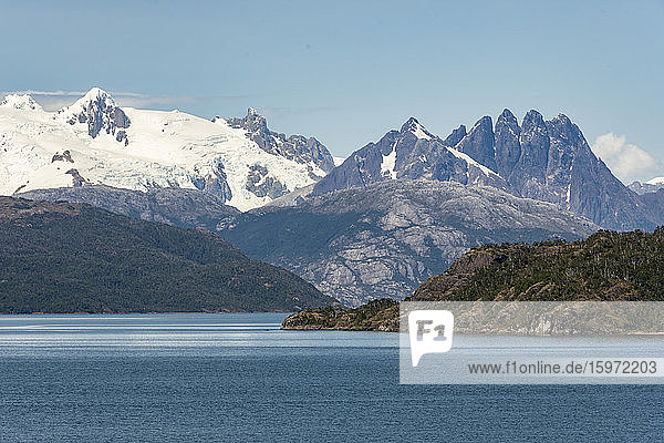 Amalia-Fjord und Skua-Gletscher  Chilenische Fjorde  Chile  Südamerika