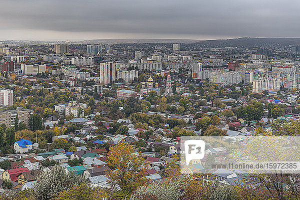 Blick über Saratov vom Sokolovaya Gorapark  Saratov  Gebiet Saratov  Russland  Eurasien