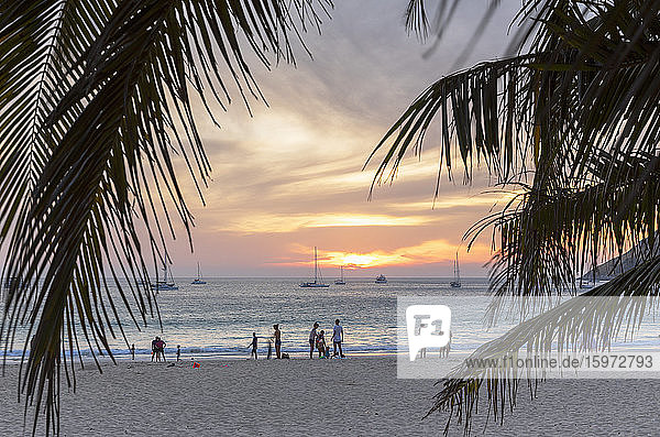 Hai Nan Strand bei Sonnenuntergang  Phuket  Thailand  Südostasien  Asien