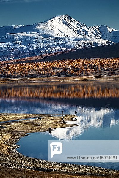 Autumn  mountain peaks with snow in the Altai mountains  BayanUlgii province  Mongolia  Asia