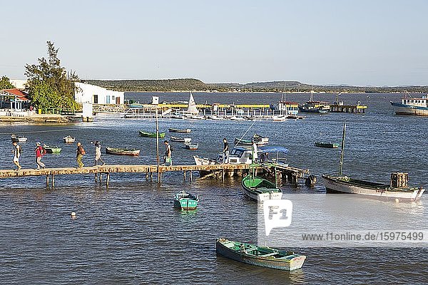 Der Fischereihafen von Gibara  Kuba  Mittelamerika