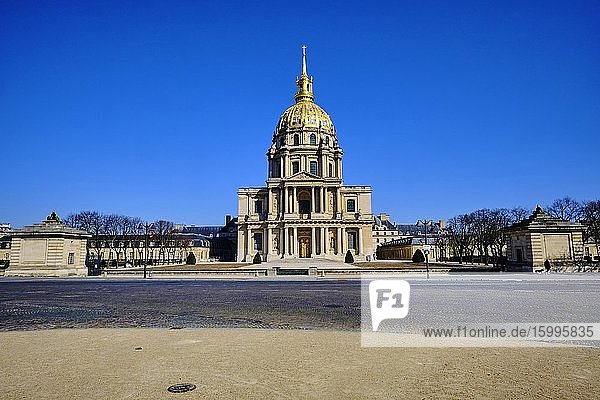 France Paris cath?drale Saint-Louis-des-Invalides during the containment of Covid 19.