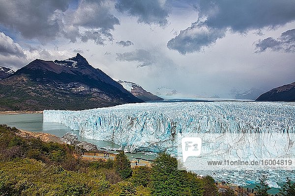 Perito Moreno glacier. Los Glaciares National Park. Argentino Lake. Near El Calafate. Santa Cruz province. Patagonia. Argentina.