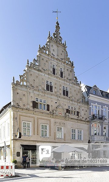 Neustädter Rathaus  Weser-Renaissance  Herford  Ostwestfalen  Nordrhein-Westfalen  Deutschland  Europa