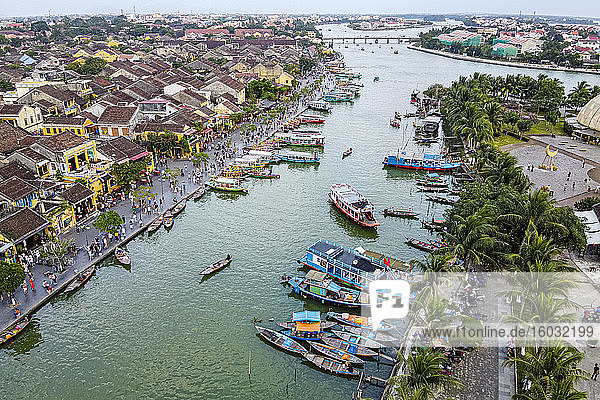 Luftaufnahme des historischen Viertels der Altstadt von Hoi An  UNESCO-Weltkulturerbe  Vietnam  Indochina  Südostasien  Asien