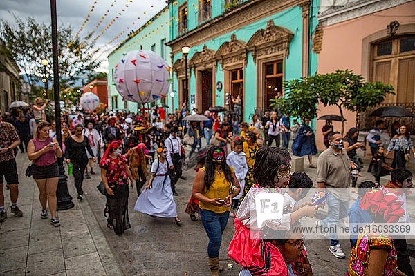 Dia De Los Muertos-Feierlichkeiten (Tag der Toten) in Oaxaca  Mexiko  Nordamerika