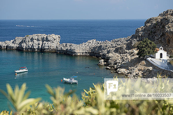 Ansicht der St. Pauls-Bucht  Lindos  Rhodos  Dodekanes  Griechische Inseln  Griechenland  Europa