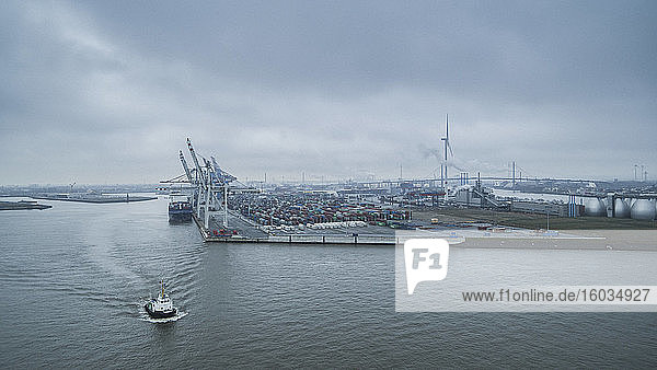 Panoramablick Handelshafen Hamburg Deutschland