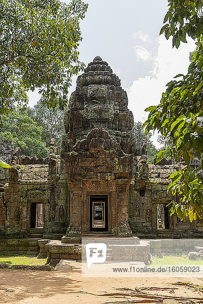 Portikus und Turm des Ta-Som-Tempels  Angkor Wat; Siem Reap  Provinz Siem Reap  Kambodscha