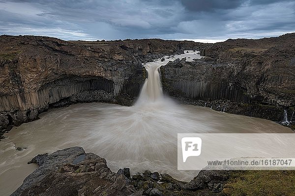 Wasserfall Aldeyjarfoß  Skjálfandafljót  Norðurland eystra  Þingeyjarsveit  Island  Europa