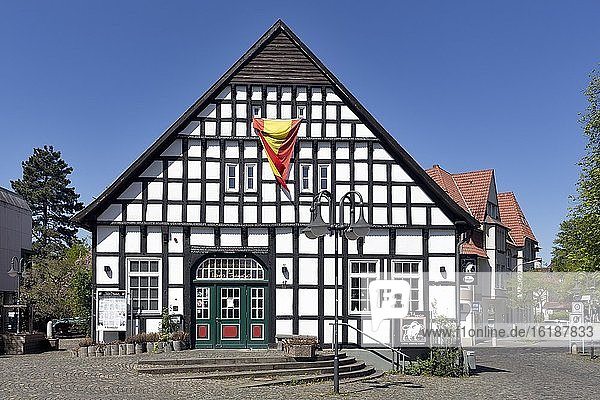 Rahningscher Hof  Fachwerkhaus  Bünde  Ostwestfalen  Nordrhein-Westfalen  Deutschland  Europa