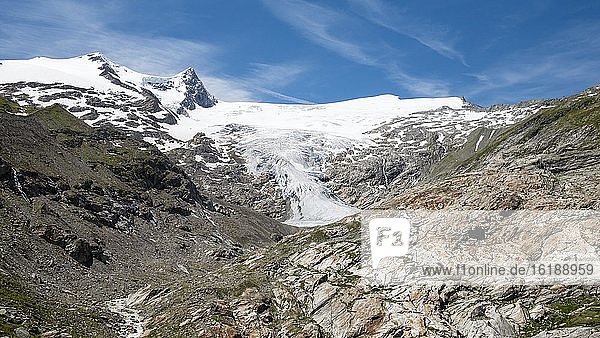 Gebirgslandschaft mit Gletscher Schlatenkees  Nationalpark Hohe Tauern  Tauerntal  Osttirol  Österreich  Europa