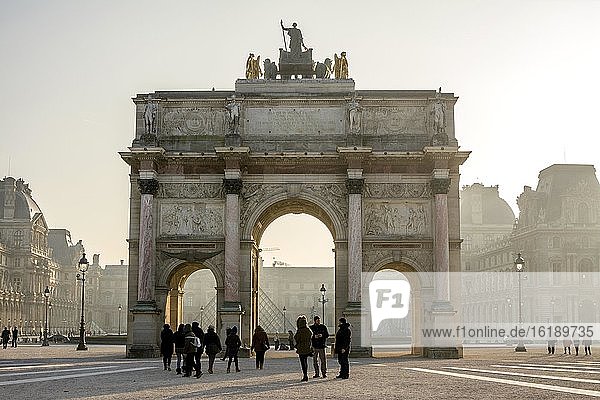 Arc de Triomphe of Carrousel and Louvre Museum  Paris  Ile-de-France  France  Europe