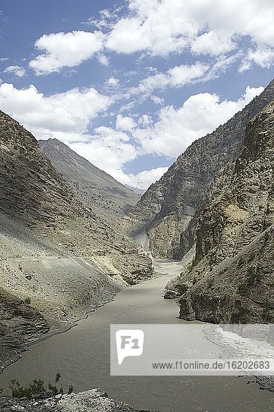 Spiti-Fluss und -Tal  Kalpa  Himachal Pradesh  Indien  Asien