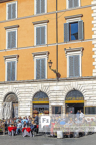 Piazza Santa Maria in Trastevere  Trastevere  Rom  Latium  Italien  Europa