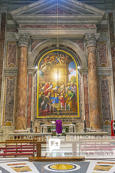St. Peter's Basilica  UNESCO World Heritage Site  The Vatican  Rome  Lazio  Italy  Europe