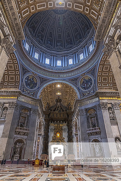 Petersdom  UNESCO-Weltkulturerbe  Vatikan  Rom  Latium  Italien  Europa