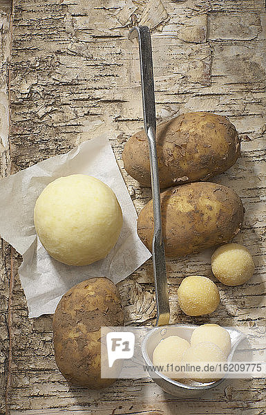 Kartoffeln und Knödel  Blick von oben