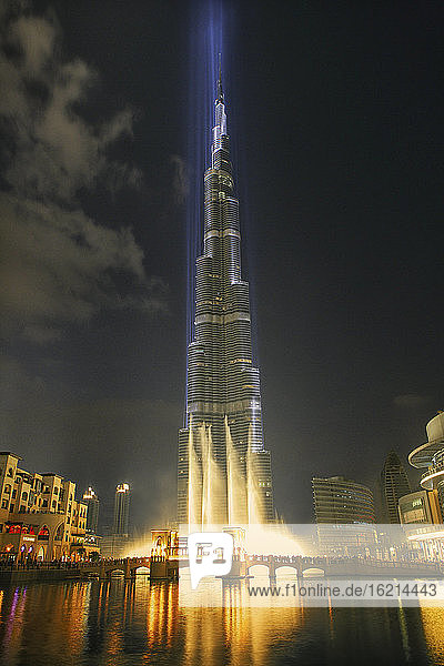 United Arab Emirates, Dubai, Burj Khalifa illuminated at night