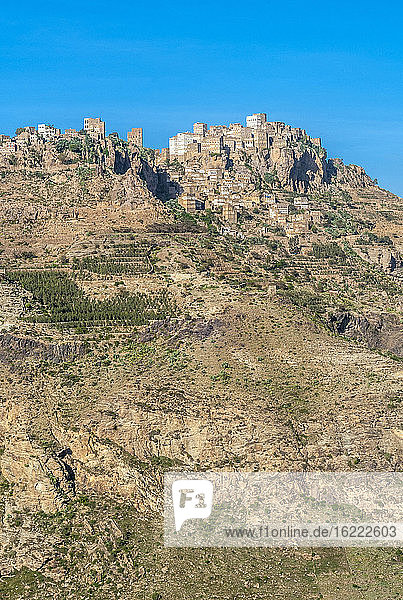 Naher Osten  Jemen  Centre West  Region Jebel Harraz (UNESCO-Welterbe Tentativliste) Bergdorf und Terrassenanbau (Aufnahme 03/2007)