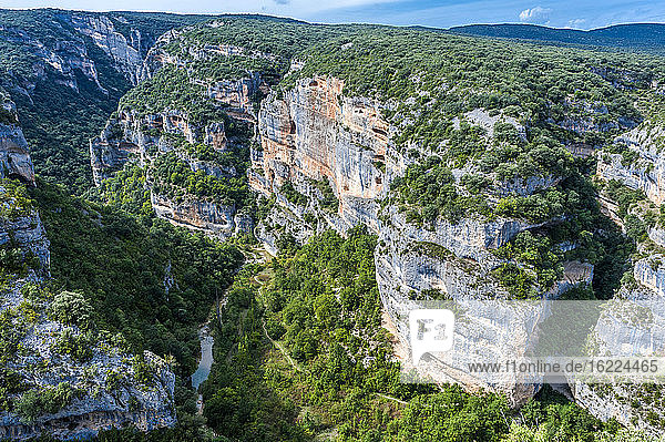 Spain  autonomous community of Aragon  Sierra National Park and Guara Canyons  limestone rock wall of the Tozal de Mallata