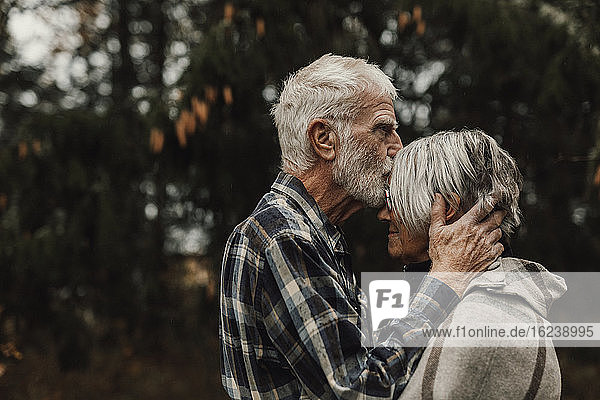 Älteres Paar zusammen