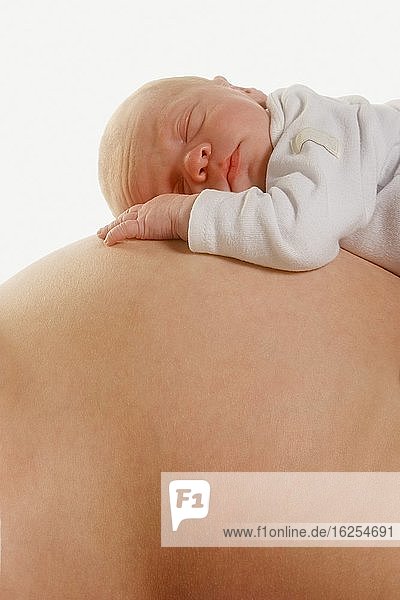 Neugeborenes Baby