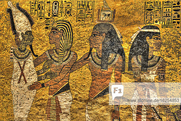 Grußwort an König Tutanchamun (Mitte) Grab des Tutanchamun KV #62 Tal der Könige UNESCO-Weltkulturerbe; Luxor Ägypten