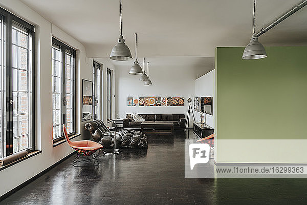 Wohnbereich in einem Designer-Loft