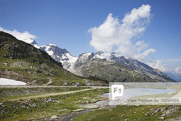 Schweiz  Urner Alpen  Sustenpass und Steinsee