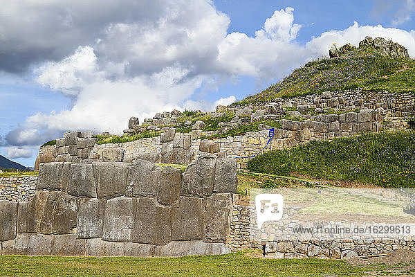 Südamerika  Peru  Cusco  Inka-Zitadelle  Ruine von Saksaywaman