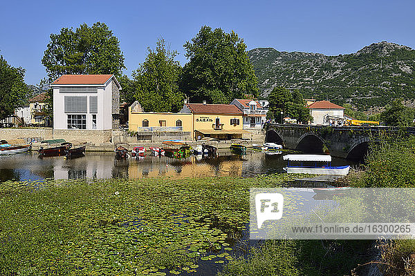 Montenegro  Crna Gora  Virpazar village in Skadar Lake National Park  Scutari