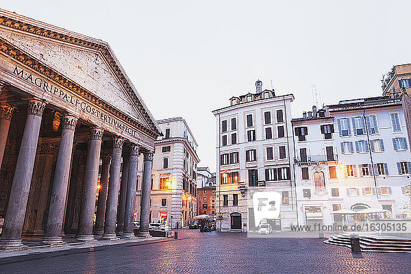 Italien  Latium  Rom  Pantheon  Piazza della Rotonda