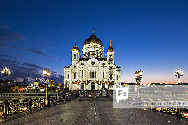 Russia  Moscow  Cathedral of Christ the Saviour and Patriarshy Bridge  Blue hour