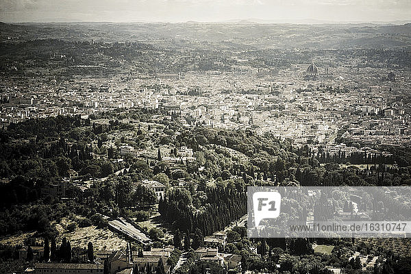 Italien  Toskana  Florenz  Blick auf die Stadt von Fiesole aus