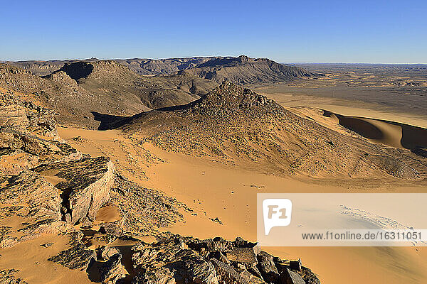 Afrika  Algerien  Sahara  Tassili N'Ajjer National Park  Tadrart  Westlicher Abhang der Tadrart Hochebene