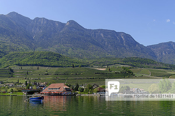 Italien  Südtirol  Südtiroler Unterland  Ueberetsch  Kaltern  Kalterer See  St. Josef am See