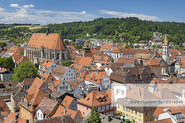 Blick über die Altstadt mit Dom und Johanniskirche  Schwäbisch-Gmund  Baden-Württemberg  Deutschland  Europa