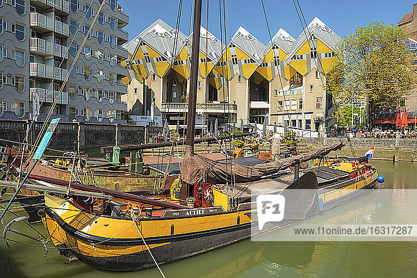 Cubic houses at Oudehaven port  Architect Piet Blom  Rotterdam  South Holland  Netherlands  Europe