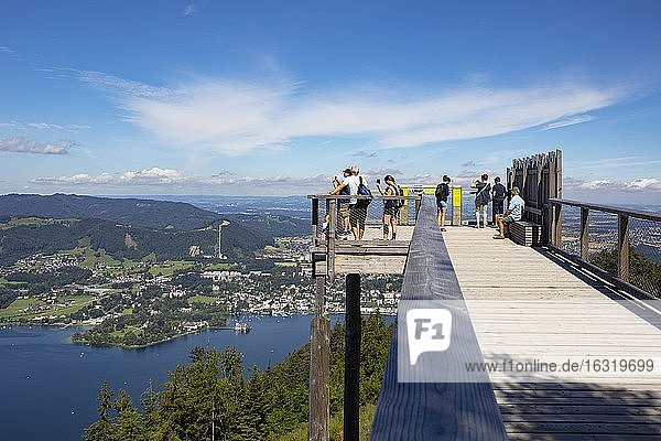 Viewing platform with view to the Lake Traun and Gmunden at Grünberg  treetop path Salzkammergut  Gmunden  Salzkammergut  Upper Austria  Austria  Europe