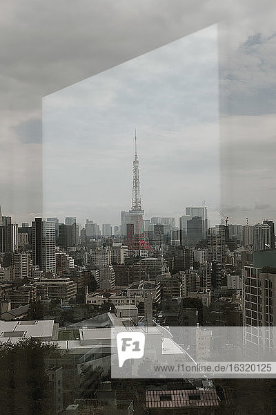 Tokio Tower und Stadtbild  Tokio  Japan
