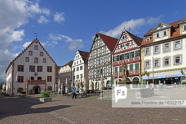 Deutschland  Bad Mergentheim  Marktplatz mit altem Rathaus