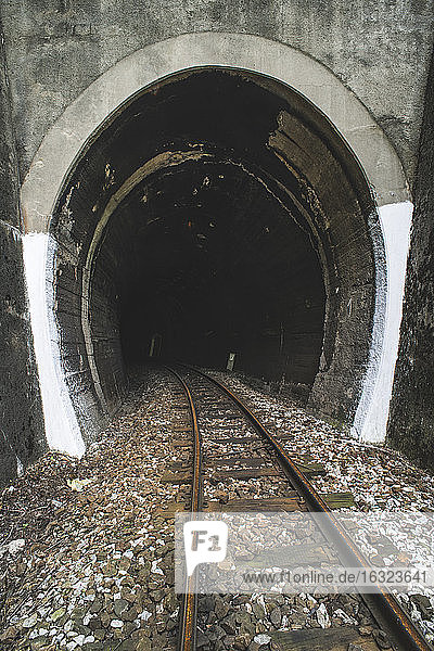 Bulgarien  Eisenbahntunnel