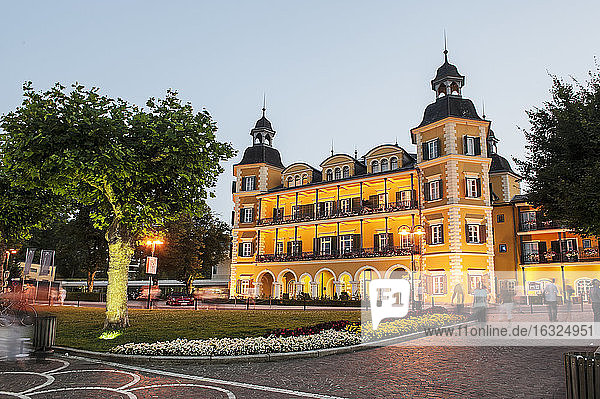 Austria  Carinthia  Velden  Lake Woerthersee  Castle Hotel Velden in the evening