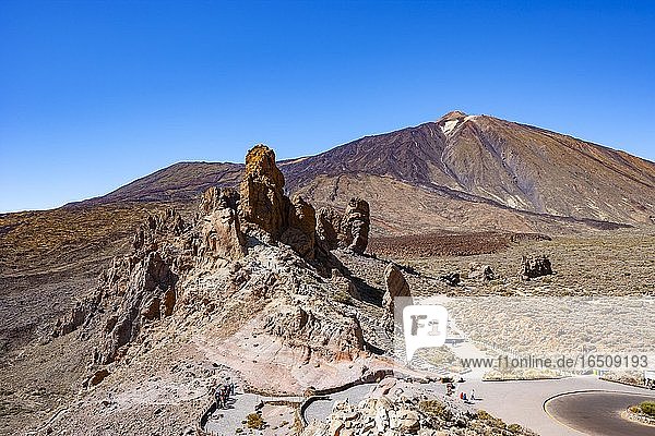 National Park Canadas del Teide  Roques de Garcia and the Teide in the background  Tenerife  Canary Islands  Spain  Europe