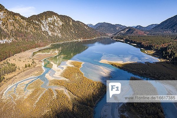 Aerial view  natural riverbed of the upper Isar in front of the Sylvenstein reservoir  wild river landscape Isartal  Bavaria  Germany  Europe