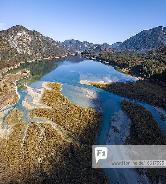 Aerial view  natural riverbed of the upper Isar in front of the Sylvenstein reservoir  wild river landscape Isartal  Bavaria  Germany  Europe