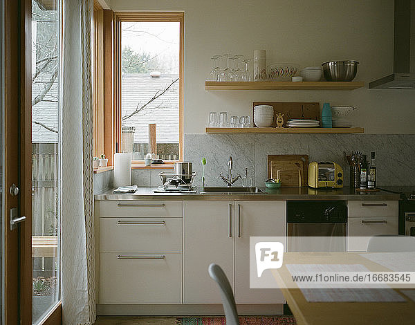 Moderne Küchenarbeitsplatte Marmor Rückwand Interieur Wohnung nach Hause