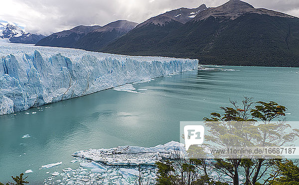 Perito-Moreno-Gletscher  Los Glaciares-Nationalpark  Argentinien
