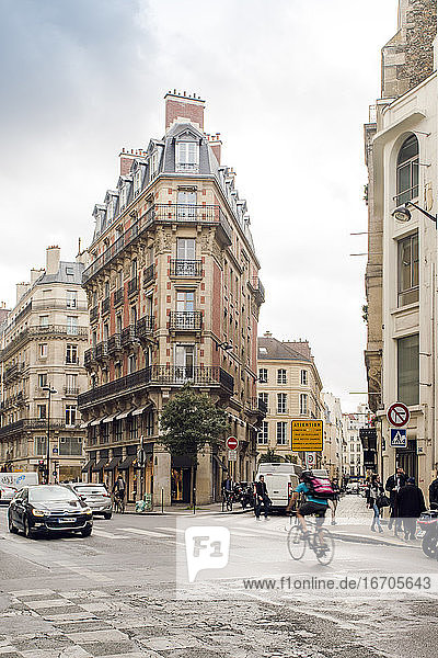 Pariser historisches Gebäude im 2. Arr. in der Nähe der Oper